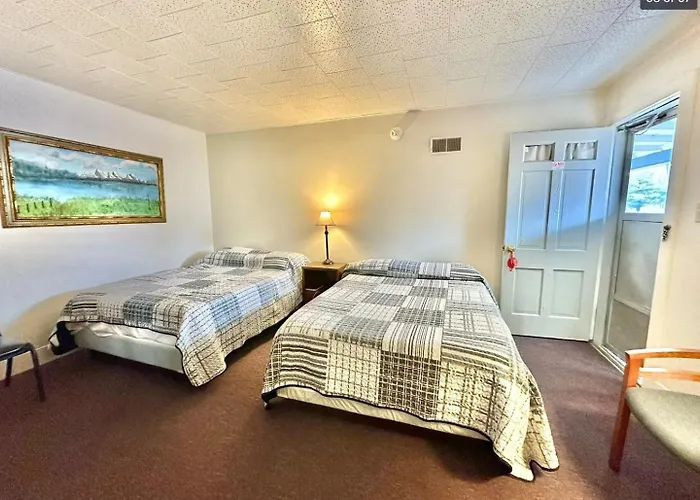 Flora Motel